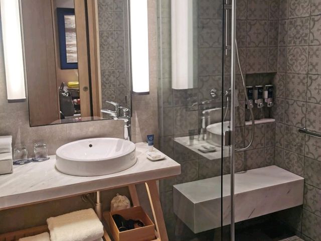 Four Points by Sheraton Phuket Patong Beach Resort