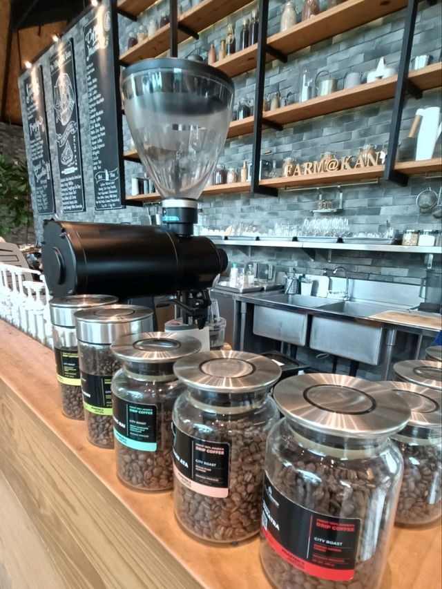 the village farm to cafe |กาญจนบุรี
