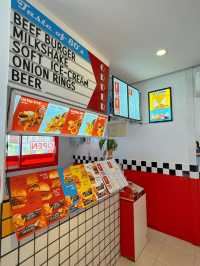 Highway Cafe สไตล์อเมริกันสุดชิค บางแสน 🫶🏻