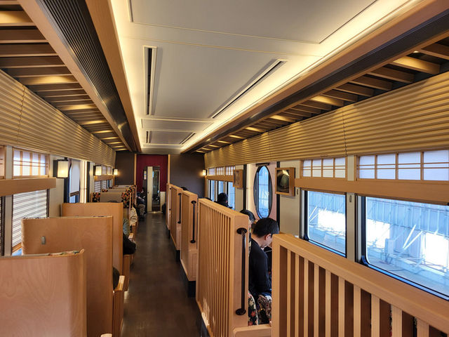 阪急京雅洛列車：穿越四季的移動京都