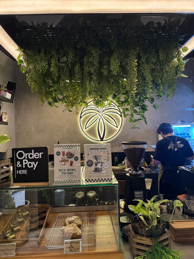 The Jardin Café: Seminyak’s Hidden Garden of Flavor