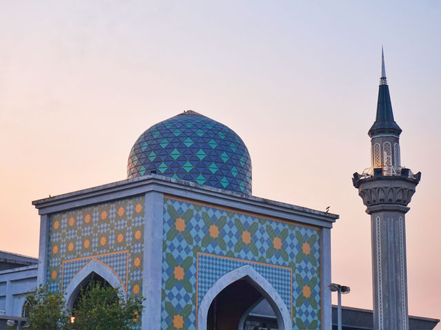 Masjid Sultan Abdul Samad KLIA – A Serene Stop Near the Skies