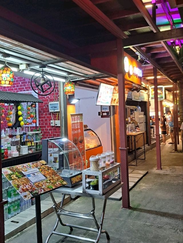 Groove Market ศาลายา ตลาดนัดสุดชิคสำหรับสายชิลล์!
