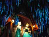 ตะลุยอาณาจักรน้ำแข็ง World of Frozen