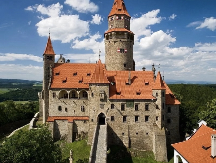 Điểm tham quan du lịch: 🇨🇿Lâu đài Buzov🏰