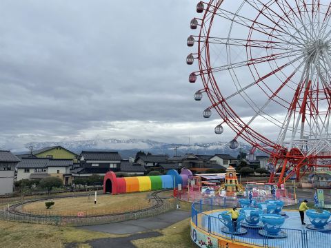 ミラージュランド｜富山・魚津市 「海が見える観覧車と動物たちに癒さ