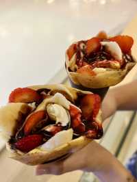 呢間以入口即溶可麗餅而聞名嘅甜品店 melt-in-your mouth crepes 大家一定要嚟試吓