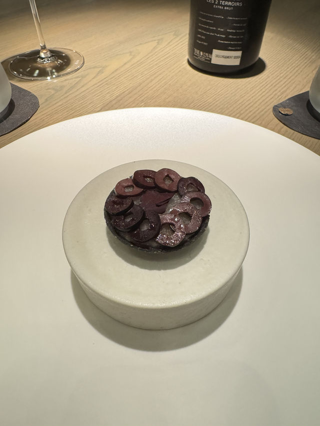 A Culinary Experience at Mosu in Hong Kong 🇭🇰  A Culinary Experience at Mosu in Hong Kong 🇭🇰