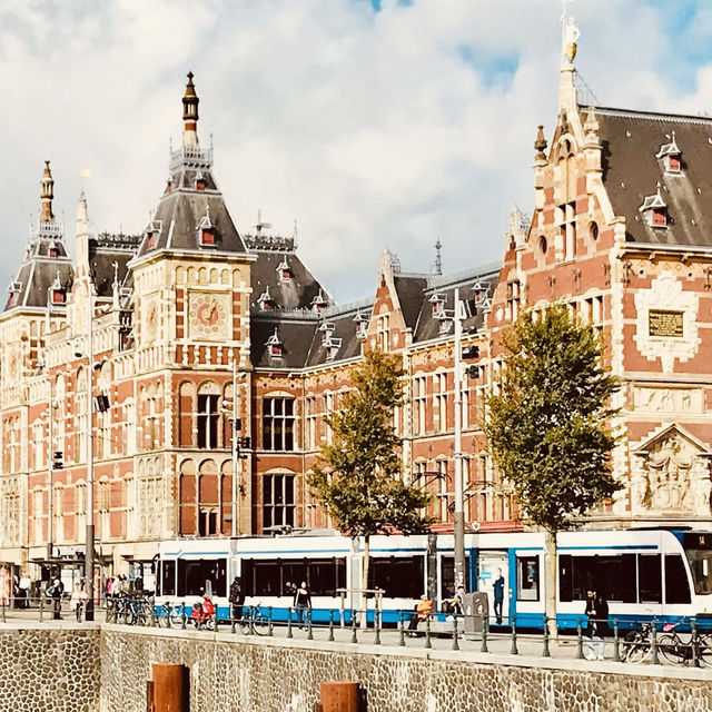 Canals, Culture & Complete Freedom: My Solo Escape to Amsterdam