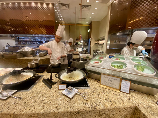 鳴詩餐廳多國美食大集🍴✨五星酒店自助餐體驗分享👍🏻❤️