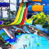 The Ultimate Splash Day at Waterpark Top 100 Batu Aji, Batam! 💦🌴