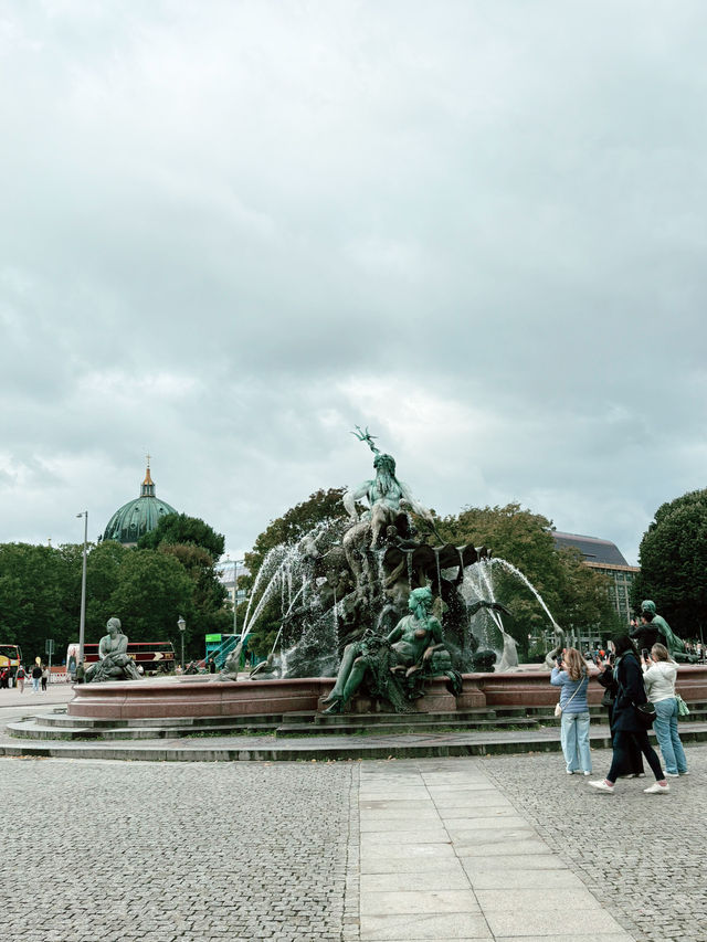 เดินเล่นชมเมืองแถว Alexanderplatz, Berlin 🇩🇪 เดินเล่นชมเมืองแถว Alexanderplatz, Berlin 🇩🇪