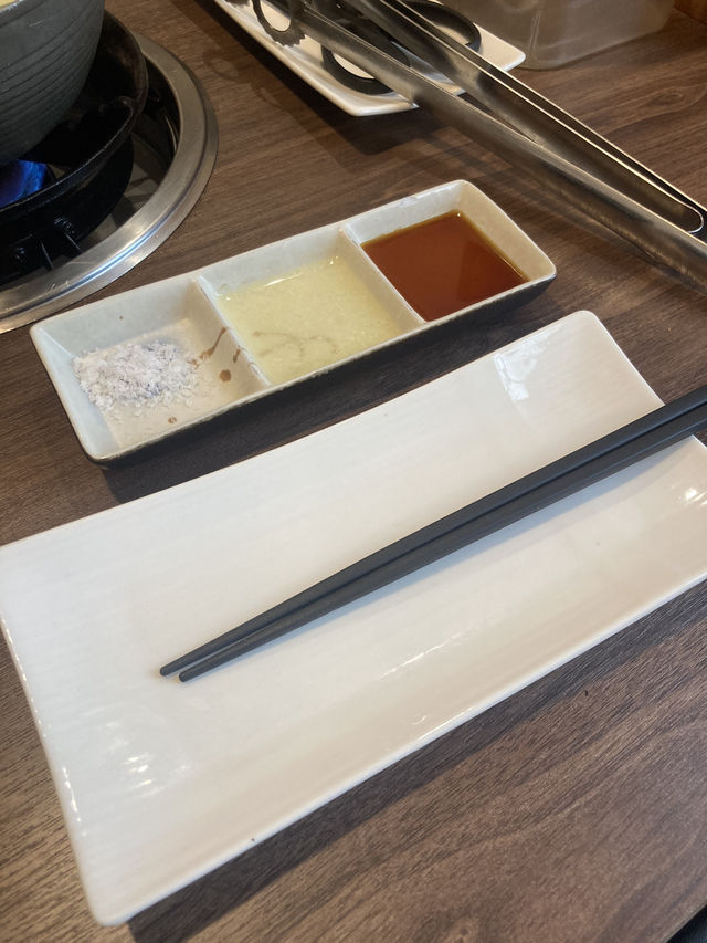 很有氣氛的日式建築用餐環境～