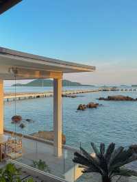 Palyn Café & Eatery Samaesarn — คาเฟ่ริมทะเลที่ต้อ