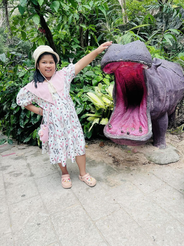 สวนสัตว์เปิดเขาเขียว ชลบุรี สวนสัตว์เปิดเขาเขียว ชลบุรี