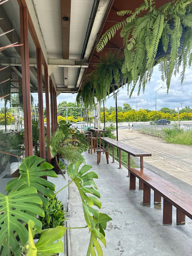 Desert Dreams in Bangkok at Hey! Coffee Watcharapol Desert Dreams in Bangkok at Hey! Coffee Watcharapol