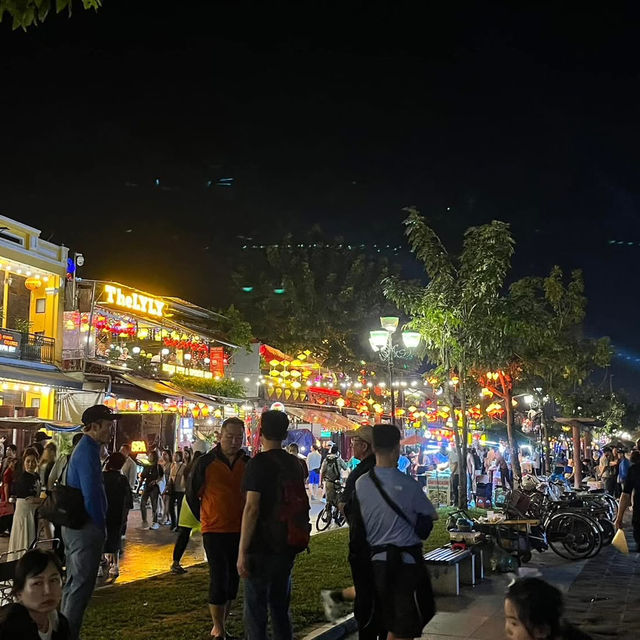 🌟 Wandering Through Hoi An Old Town — Vietnam’s Most Charming Heritage City 🌟 Wandering Through Hoi An Old Town — Vietnam’s Most Charming Heritage City
