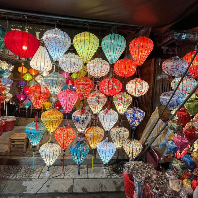 🌟 Wandering Through Hoi An Old Town — Vietnam’s Most Charming Heritage City 🌟 Wandering Through Hoi An Old Town — Vietnam’s Most Charming Heritage City