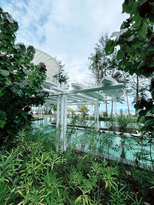 Roxy Beach Resort: Serene Coastal Escape Roxy Beach Resort: Serene Coastal Escape