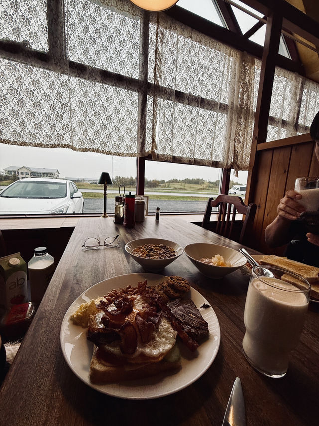 Northern Lights Tripcom✨ Northern Lights Tripcom✨