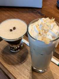 상하이의 압도적인 규모의 스타벅스에서 바, 로스터리등 특별함을 경험하세요