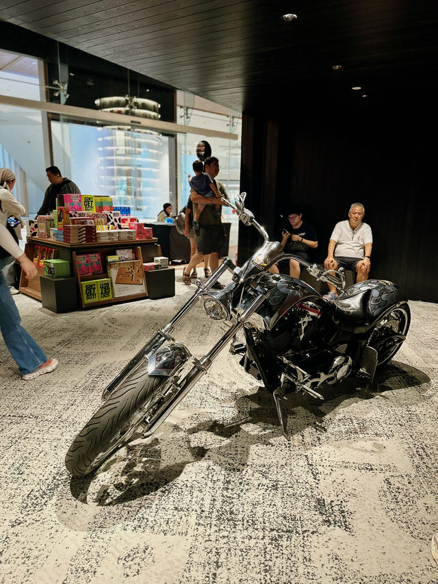 The Ultimate 24-Hour Library Vibes at BookXcess Sunway Square 📚✨