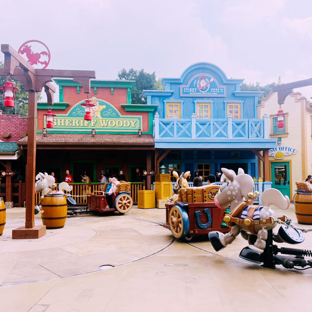 หนาวนี้..เที่ยวเซี่ยงไฮ้ดิสนีย์แลนด์กัน หนาวนี้..เที่ยวเซี่ยงไฮ้ดิสนีย์แลนด์กัน