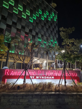 [Yeosu Travel] A Blue Night at 'Ramada Plaza by Wyndham Yeosu' in Dolsan.