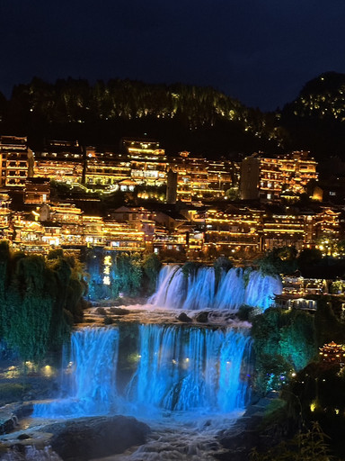 Fenghuang • Furong • Zhangjiajie（鳳凰・芙蓉鎮・張家界）旅行ガイド