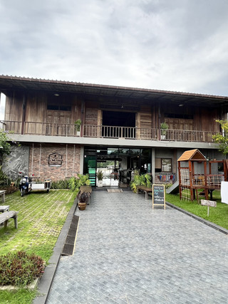 🌊 หนีไปนอนฟังเสียงน้ำที่ “มาหาสมุทร” บูติคโฮมสเตย์ & คาเฟ่ ปากน้ำประแสร์ ☕️