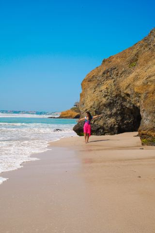 A Beach Walk and Whole-Fish Lunch at El Surf Club