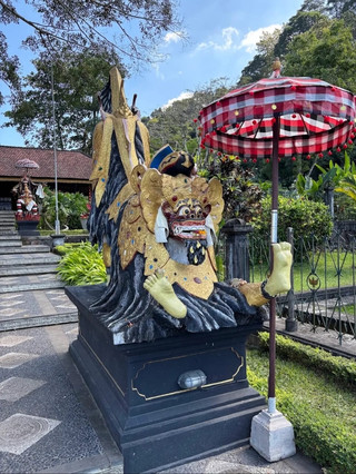 Istana air kerajaan Bali