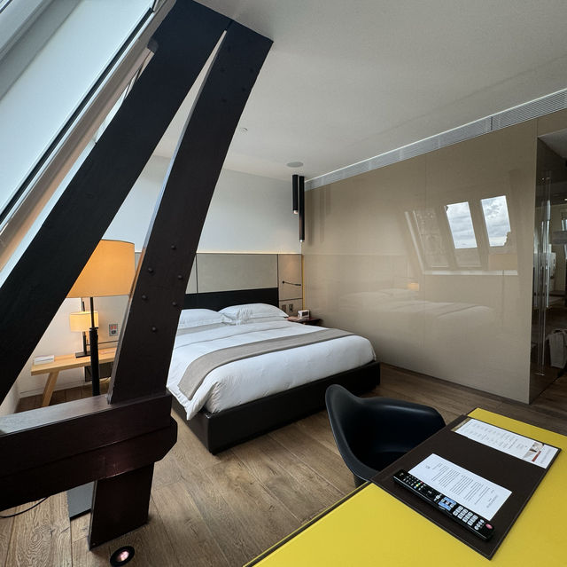 現代建築のスタイルを融合させたConservatorium Hotel