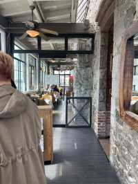 캐나다 빅토리아 아일랜드 맛집^^Finn's seafood chops cocktails~