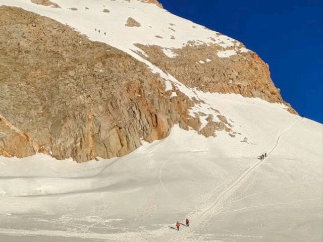 ワイナポトシ6088m　登った先には言葉を失う絶景！