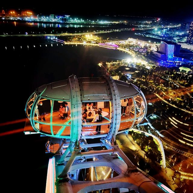 Stunning view - OCT OH BAY Ferris Wheel
