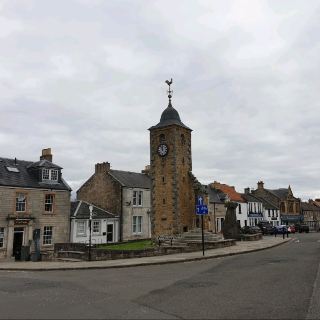 🏰 Clackmannan Tower: Unveiling Scotland's Hidden Gem! 🏴󠁧󠁢󠁳󠁣󠁴󠁿✨


