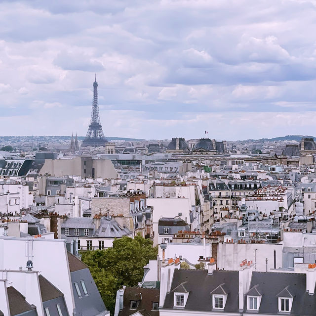 Paris - hidden free rooftop view! 🇫🇷