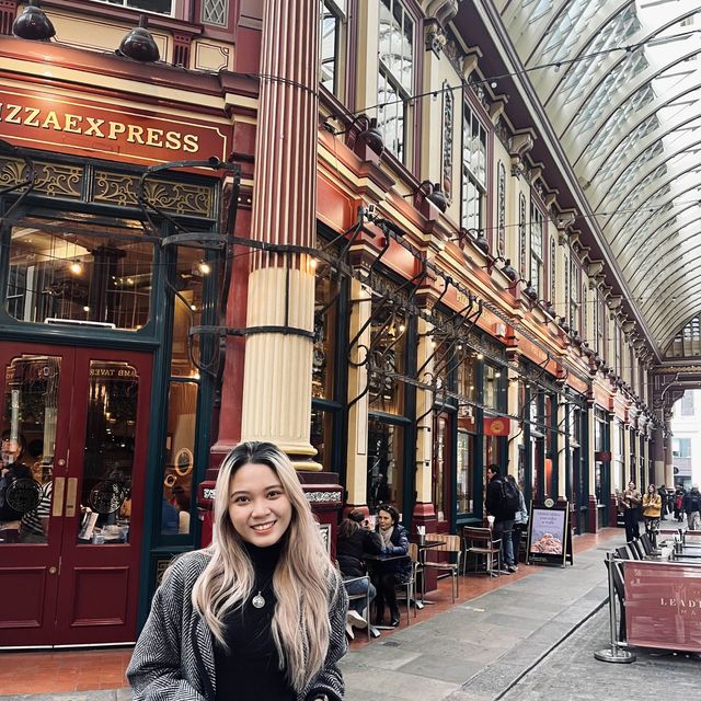 Boutiques and British Charm: Leadenhall Market Experience