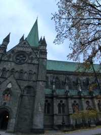 Nidaros Cathedral: A Timeless Marvel in Trondheim 🏰✨