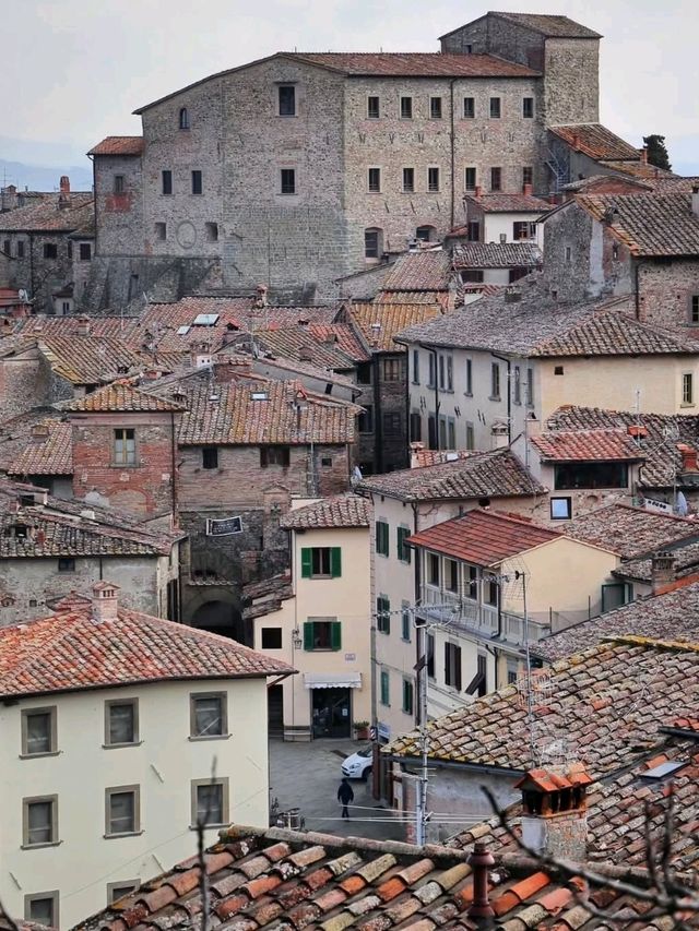 🏰 Medieval Echoes in the Tuscan Hills – Anghiari, Italy