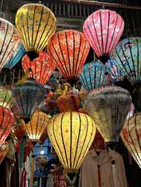 The Shining wonders -Where the Streets Glow with Lantern Light