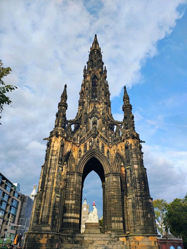 🏰 Edinburgh, Scotland – A City of Stories