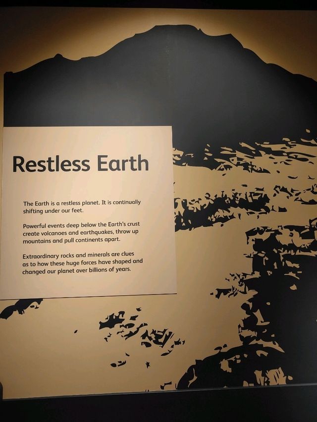 Stone as Storyteller — A Review of the Earth Sciences Gallery at the National Museum of Scotland