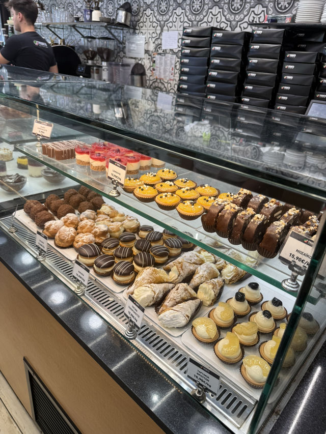 ☕️ Fresh Bakes & Comforting Coffee Moments at Pronto Pastry Bakery & Café 🥐