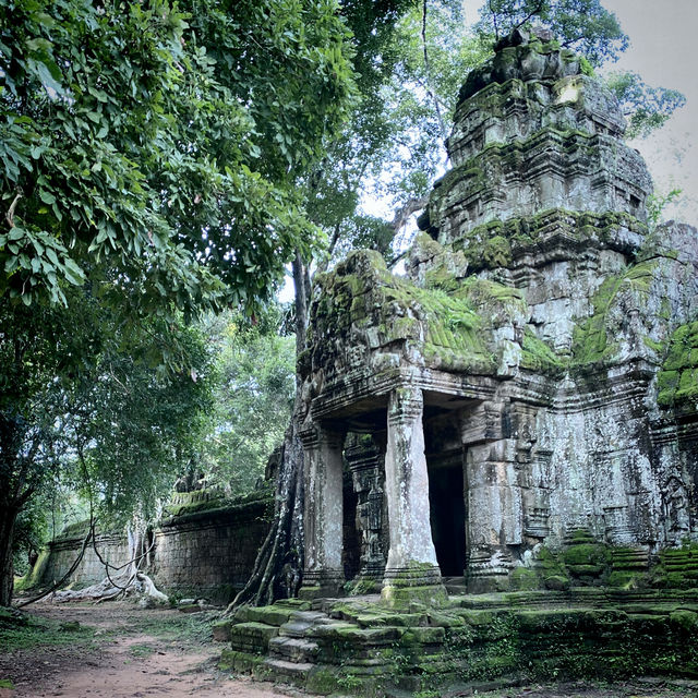 Самостоятельно в поисках сокровищ Ангкора.