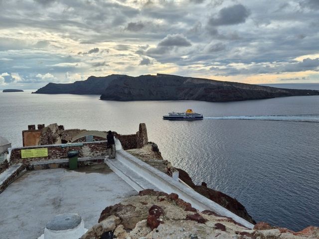 💙 Oia: The Cliffside Paradise That Steals Your Heart Every Time ✨
