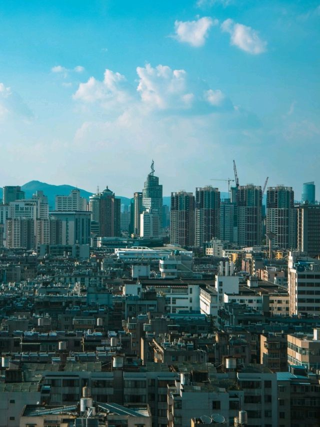 Stay here in Kunming!