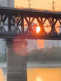 私藏！長江大橋下的絕美落日打卡地！來武漢怎麼錯過長江大橋的落日呢！