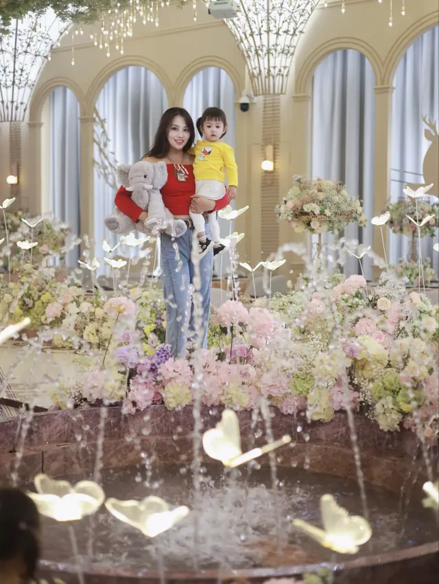 Celebrity Wu Zun's same style baby birthday banquet